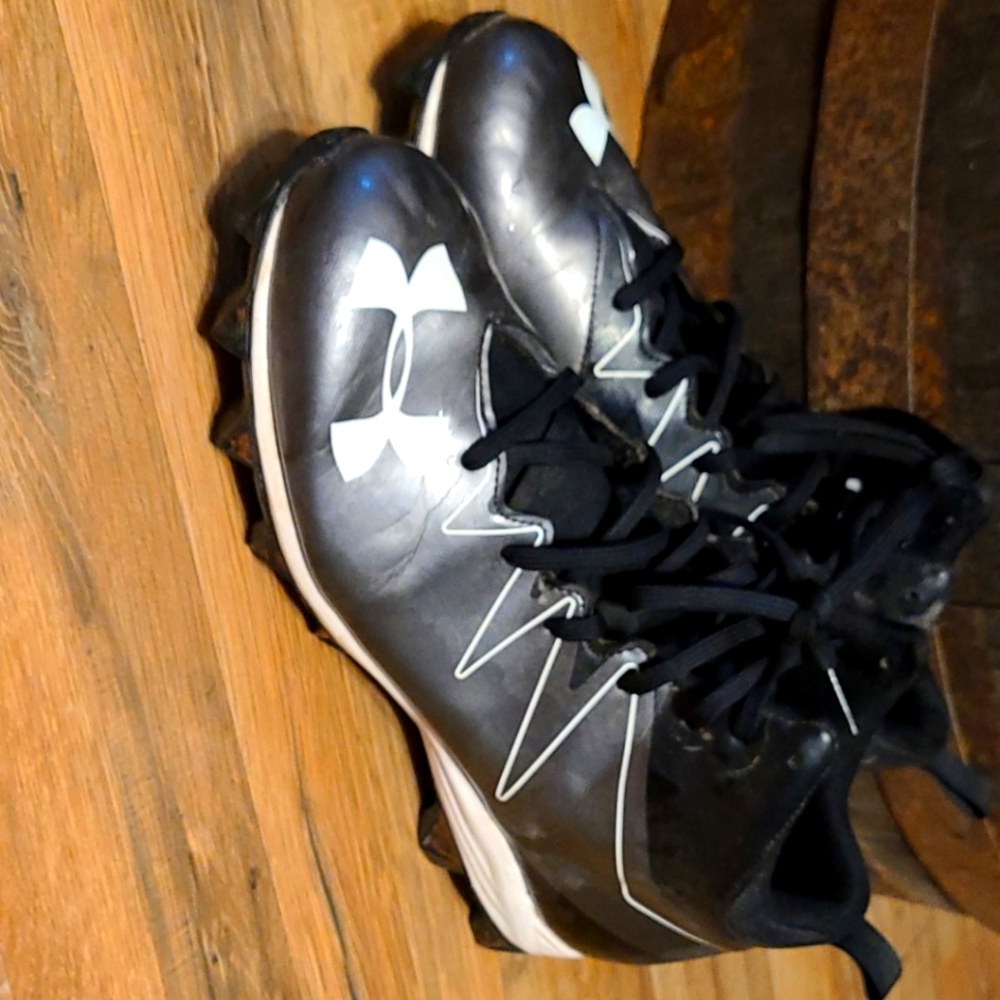 Under Armour Softball cleats